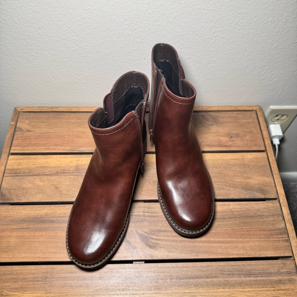 Naturalizer | Cade Chelsea Ankle Boot - Picture 13 of 13
